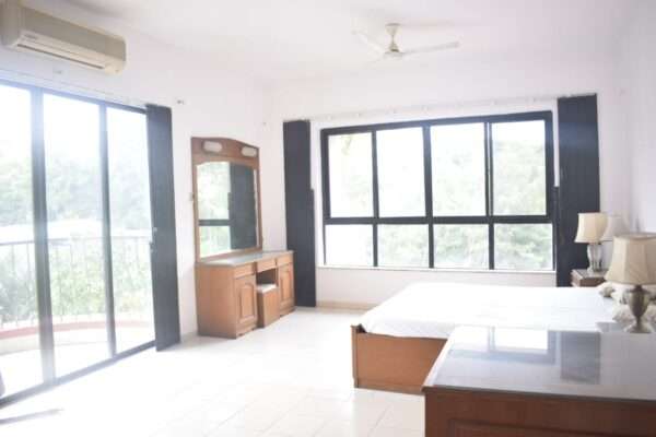 Shirine Grden 3.5 bhk